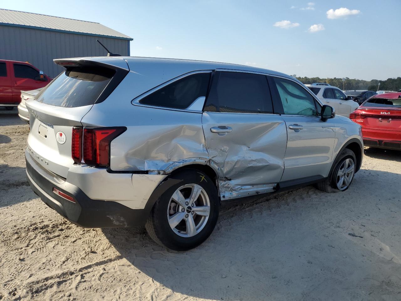 2022 KIA SORENTO LX VIN:5XYRGDLC3NG103219