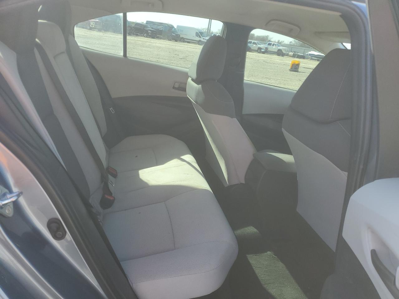 2022 TOYOTA COROLLA LE VIN:JTDEAMDE4NJ059392