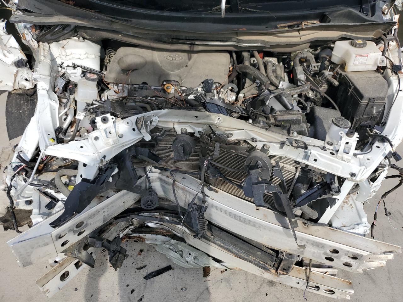 2022 TOYOTA SIENNA XLE VIN:5TDYRKEC2NS086553