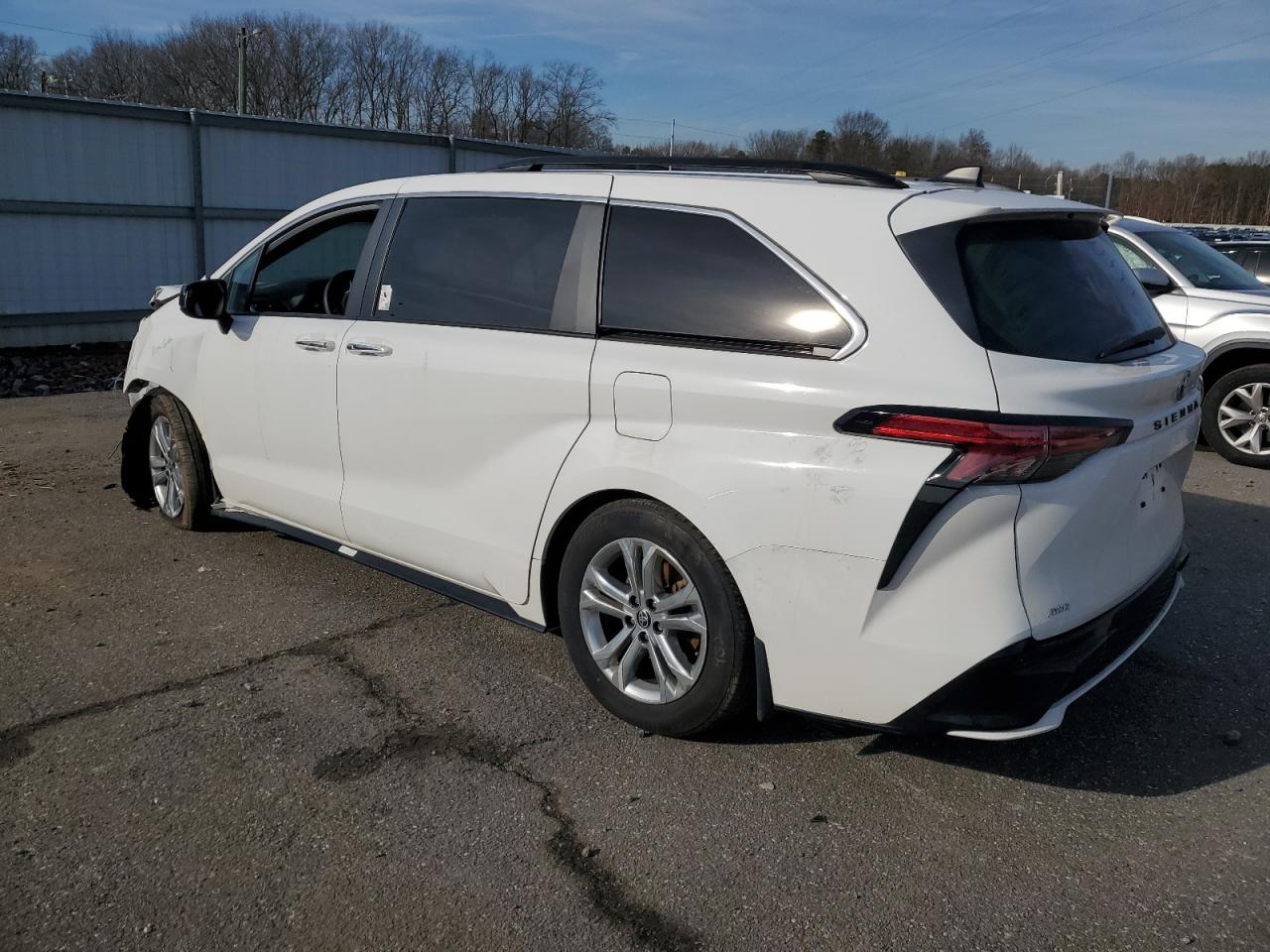 2023 TOYOTA SIENNA XSE VIN:5TDDSKFCXPS091844