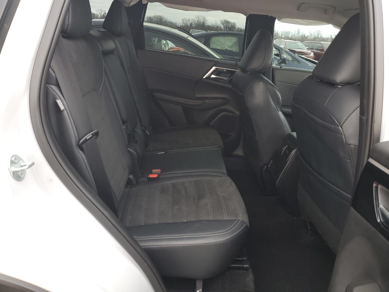 2024 MITSUBISHI OUTLANDER SE VIN:JA4J4VA86RZ041147