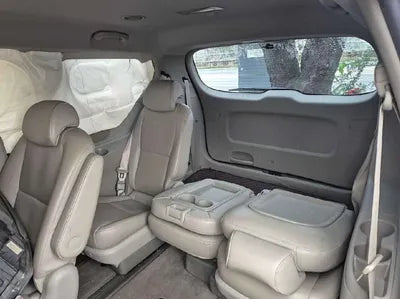 2016 Kia Carnival VIN: