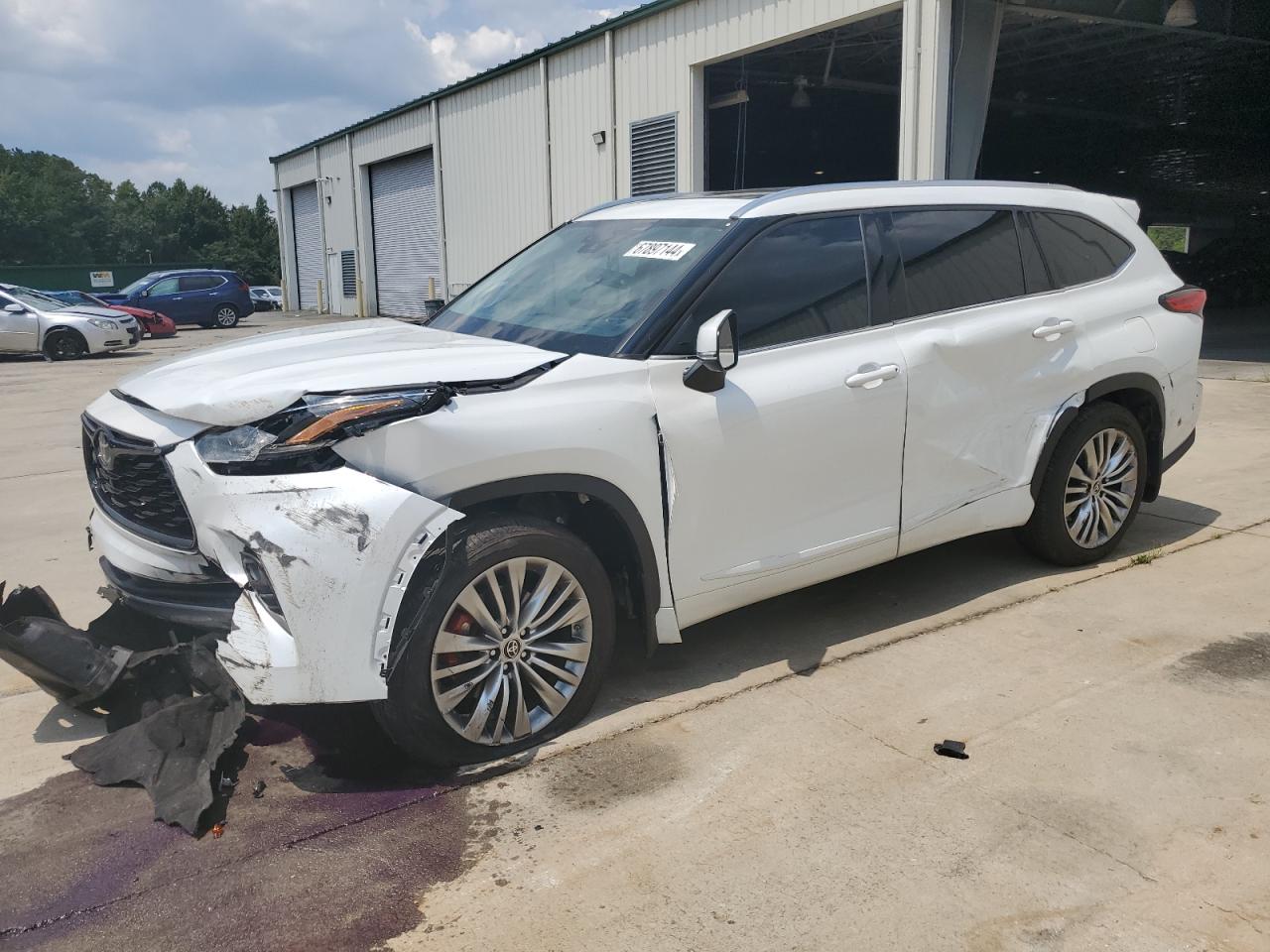 2022 TOYOTA HIGHLANDER PLATINUM VIN:5TDFZRBH3NS188282