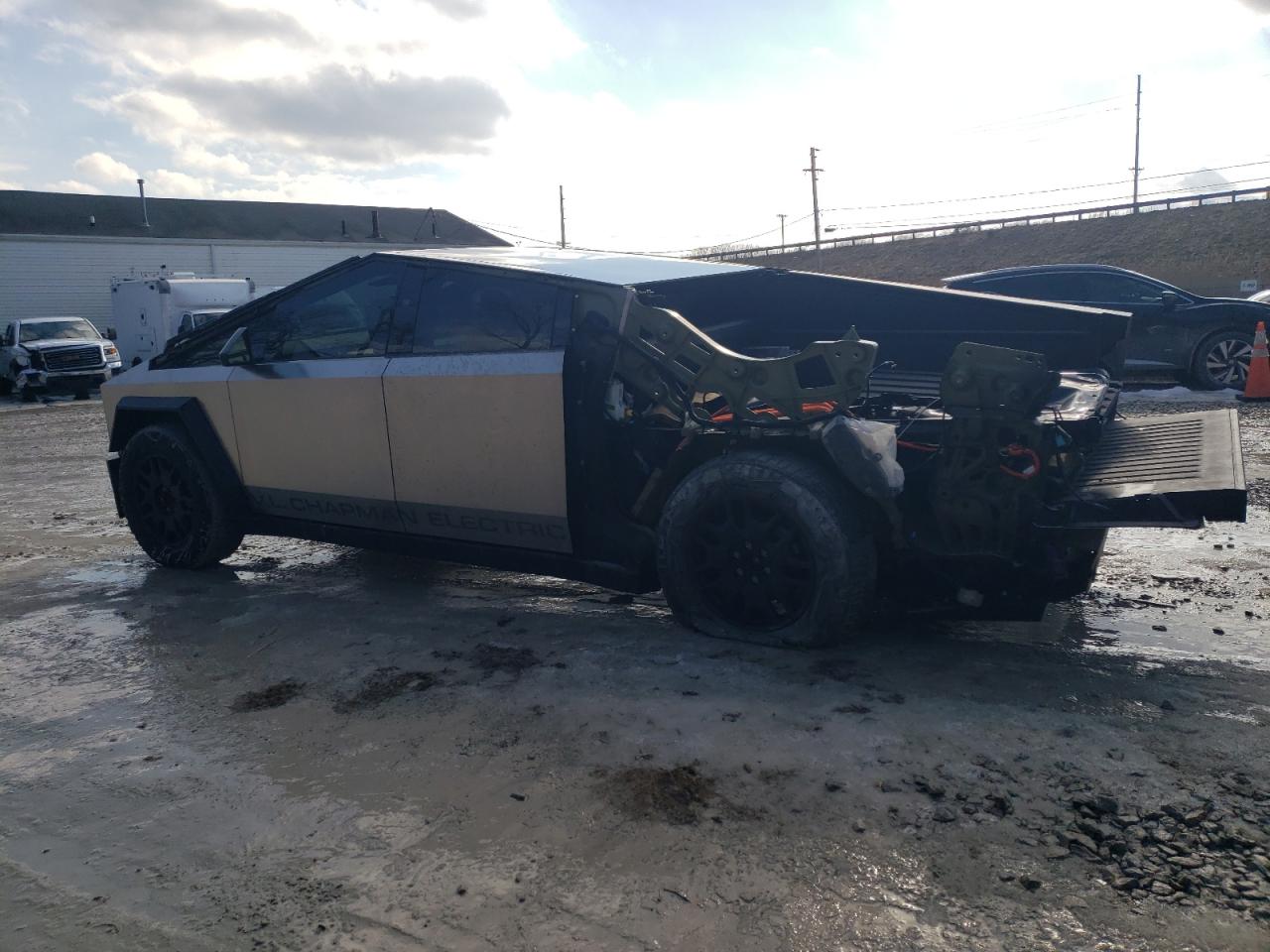 2024 TESLA CYBERTRUCK  VIN:7G2CEHED6RA006192