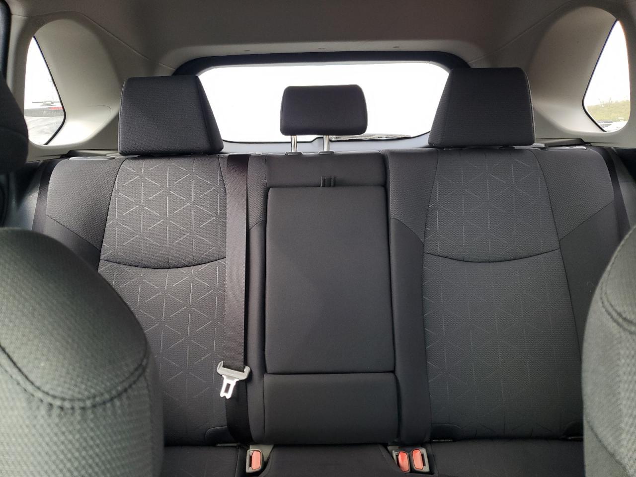 2022 TOYOTA RAV4 XLE VIN:JTMRWRFV9ND147656