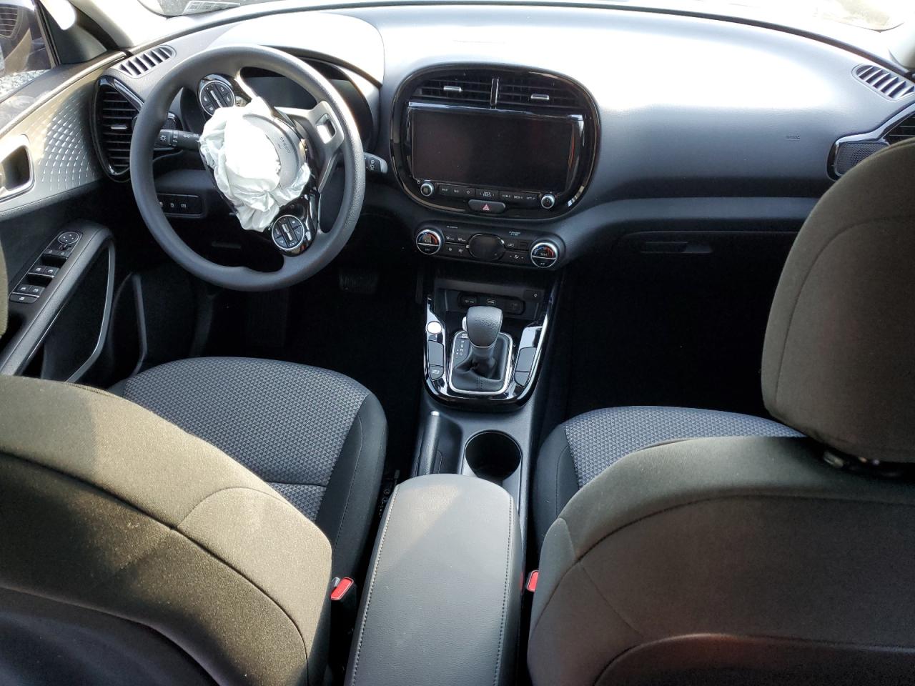 2024 KIA SOUL LX VIN:KNDJ23AU9R7235731