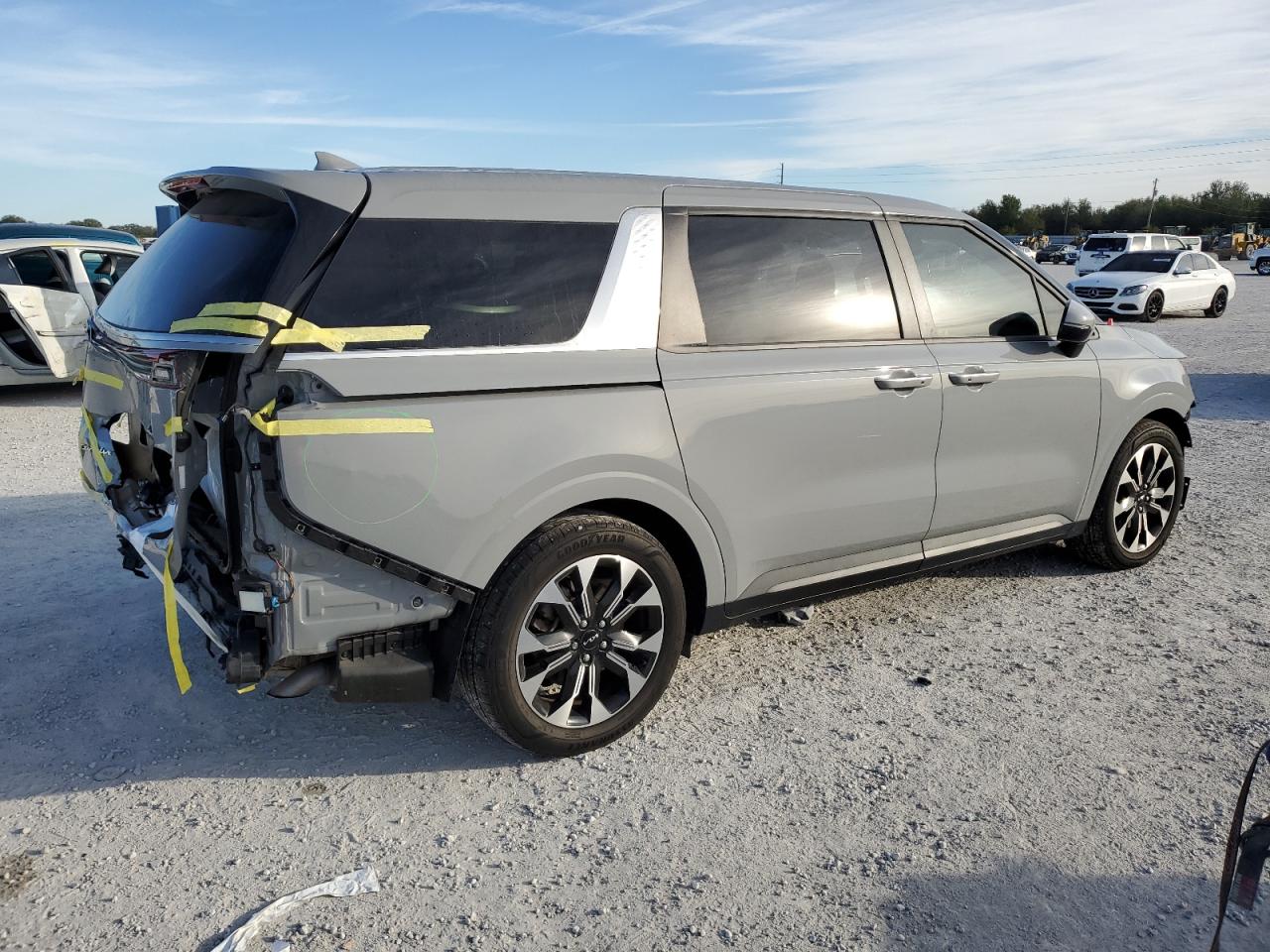 2022 KIA CARNIVAL EX VIN:KNDNC5H38N6147034