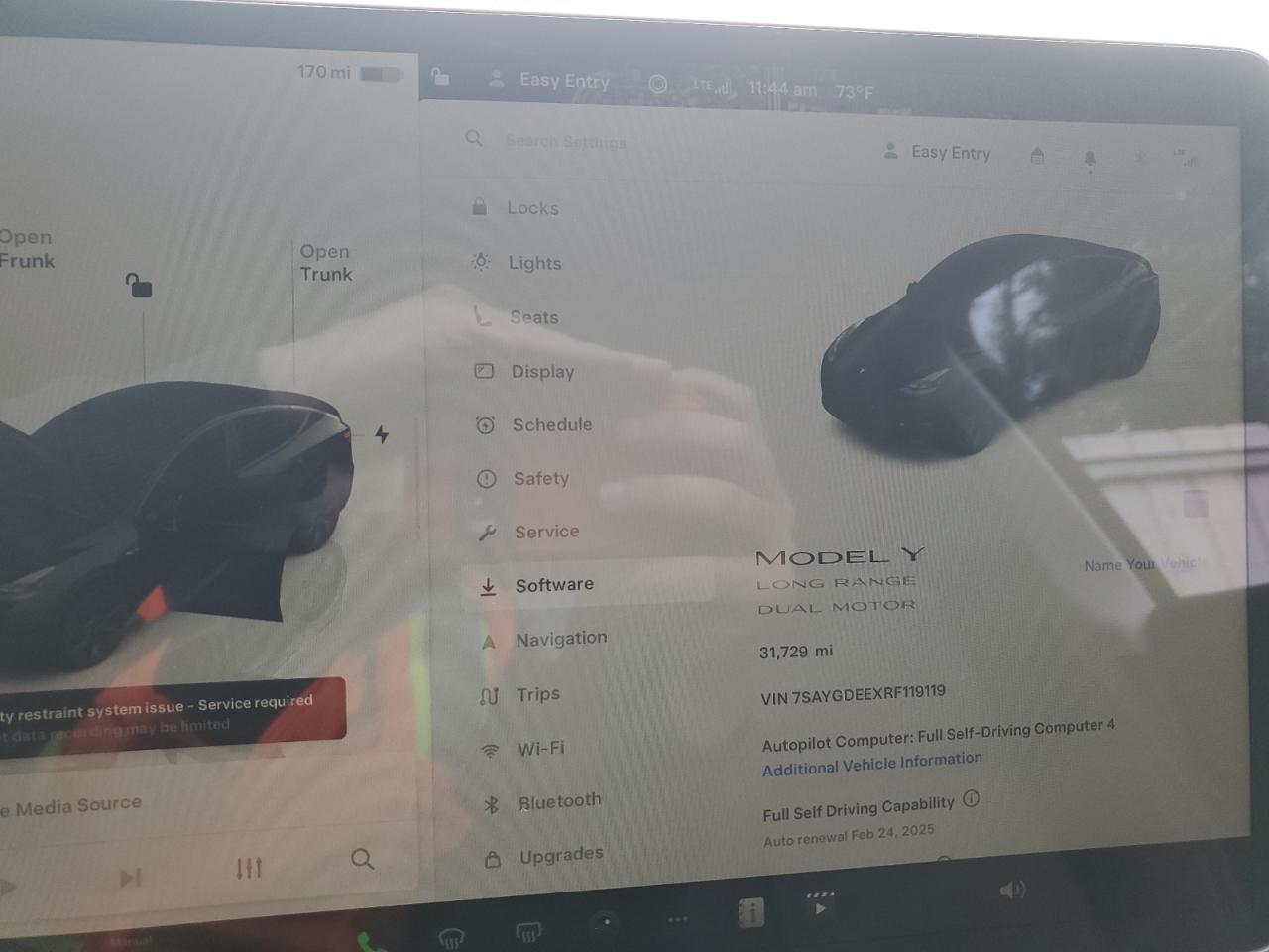 2024 TESLA MODEL Y  VIN:7SAYGDEEXRF119119