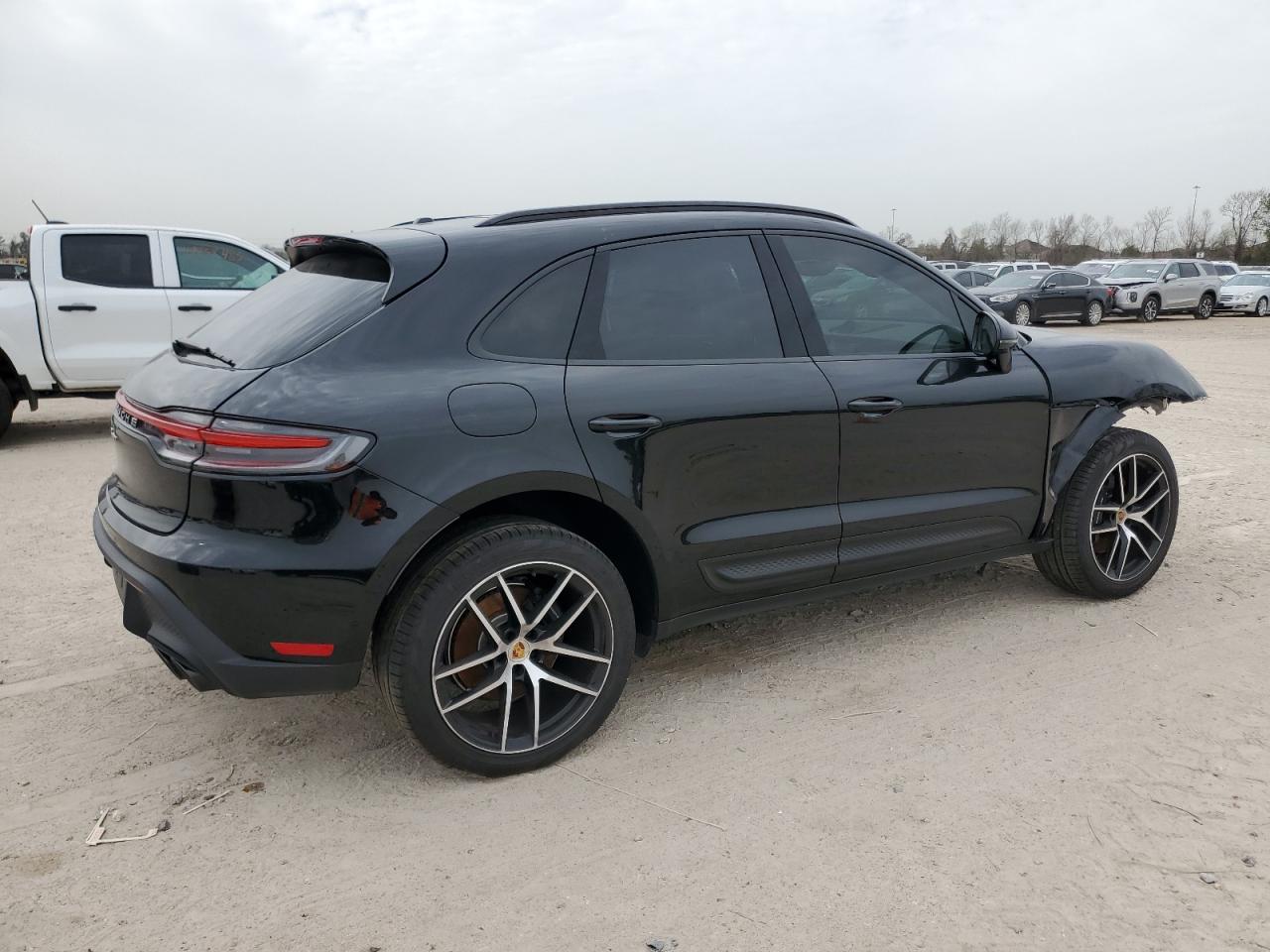 2024 PORSCHE MACAN BASE VIN:WP1AA2A52RLB03647