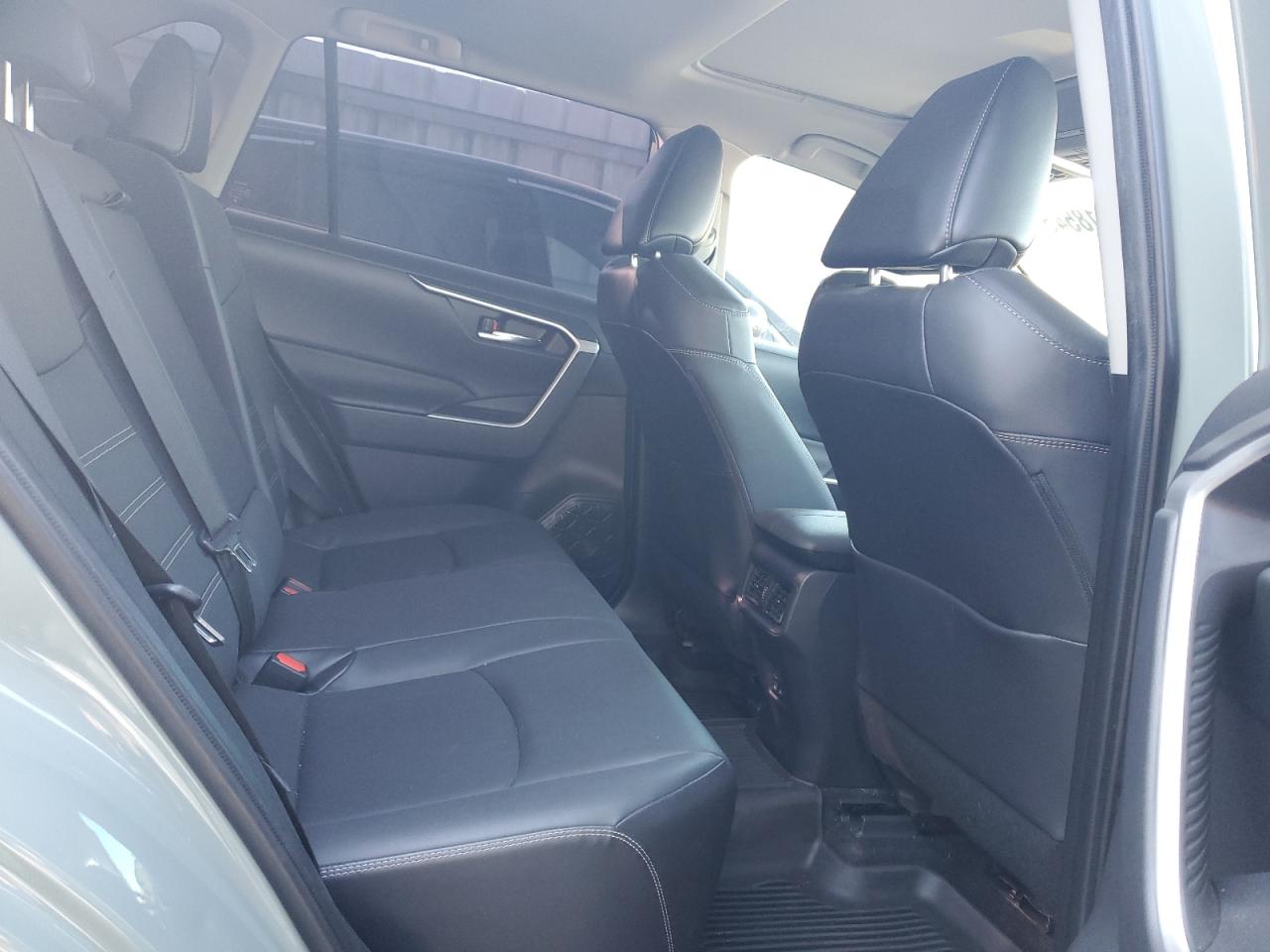 2022 TOYOTA RAV4 XLE PREMIUM VIN:JTMC1RFV3ND091508