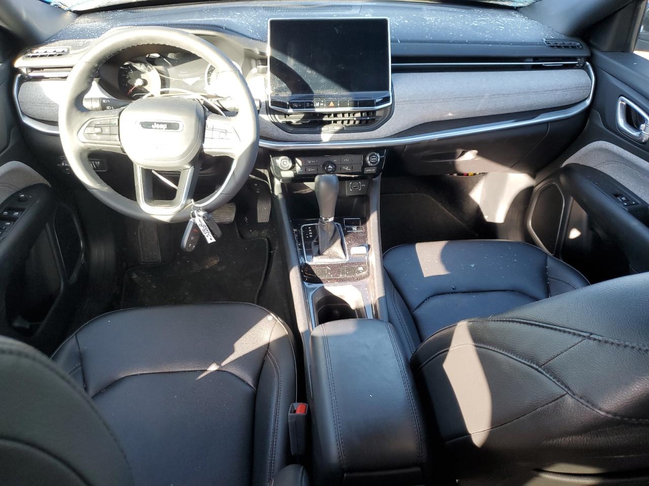 2024 JEEP COMPASS LATITUDE LUX VIN:3C4NJDFN7RT115241