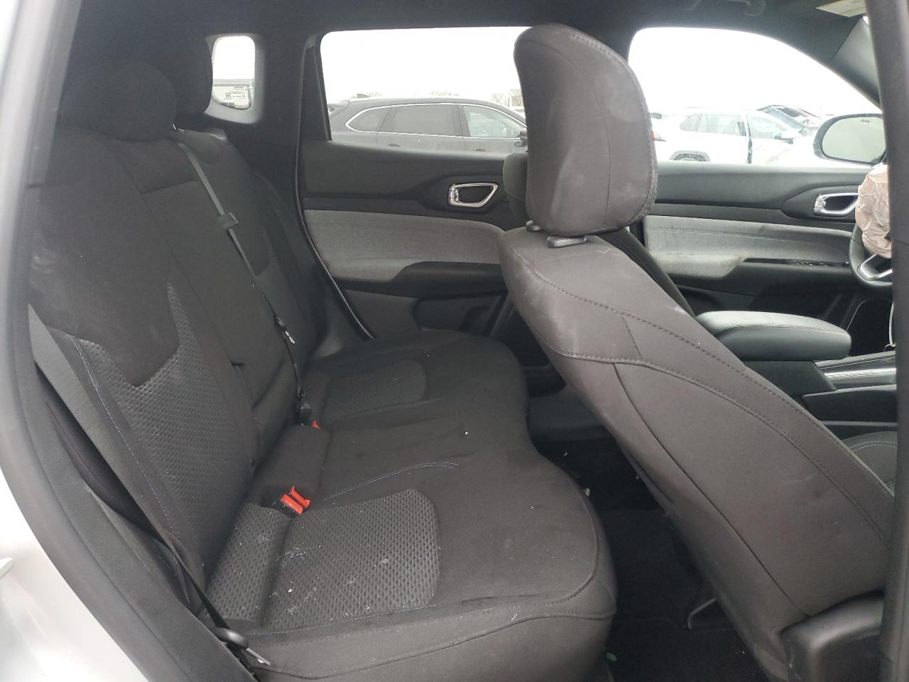 2024 JEEP COMPASS SPORT VIN:3C4NJDAN4RT107721