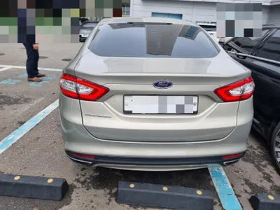2015 Ford Mondeo VIN: