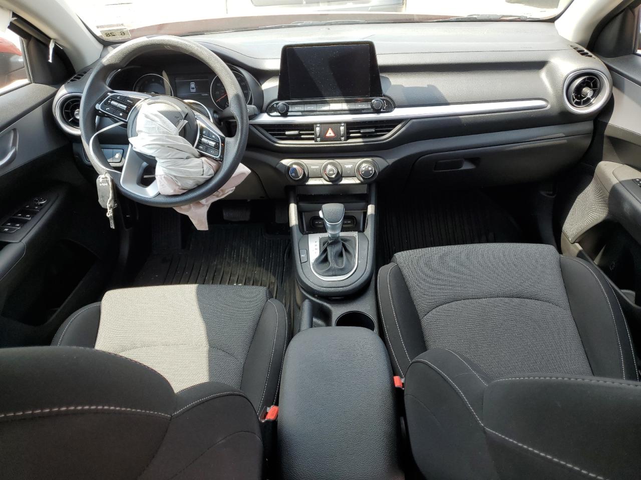 2023 KIA FORTE LX VIN:3KPF24AD4PE624012