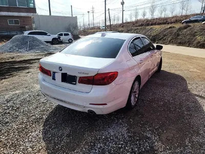 2018 BMW 520 VIN: