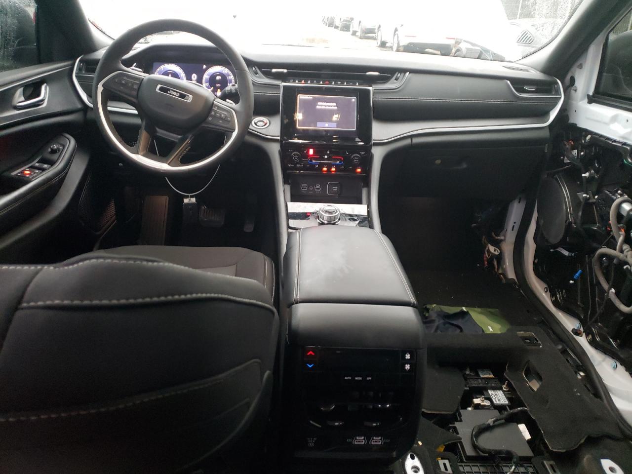 2024 JEEP GRAND CHEROKEE L LAREDO VIN:1C4RJKAG5R8575513
