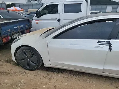 2020 Tesla Model 3 NONE VIN: