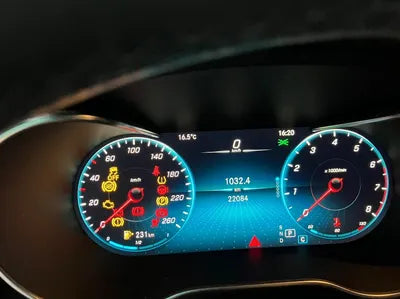 2020 Mercedes-Benz GLC 300 VIN: