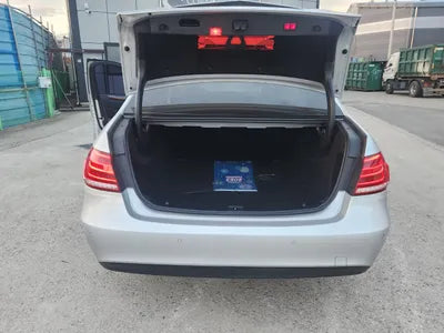 2016 Mercedes-Benz E 300 WDDHF5FB4GB235528 VIN:WDDHF5FB4GB235528