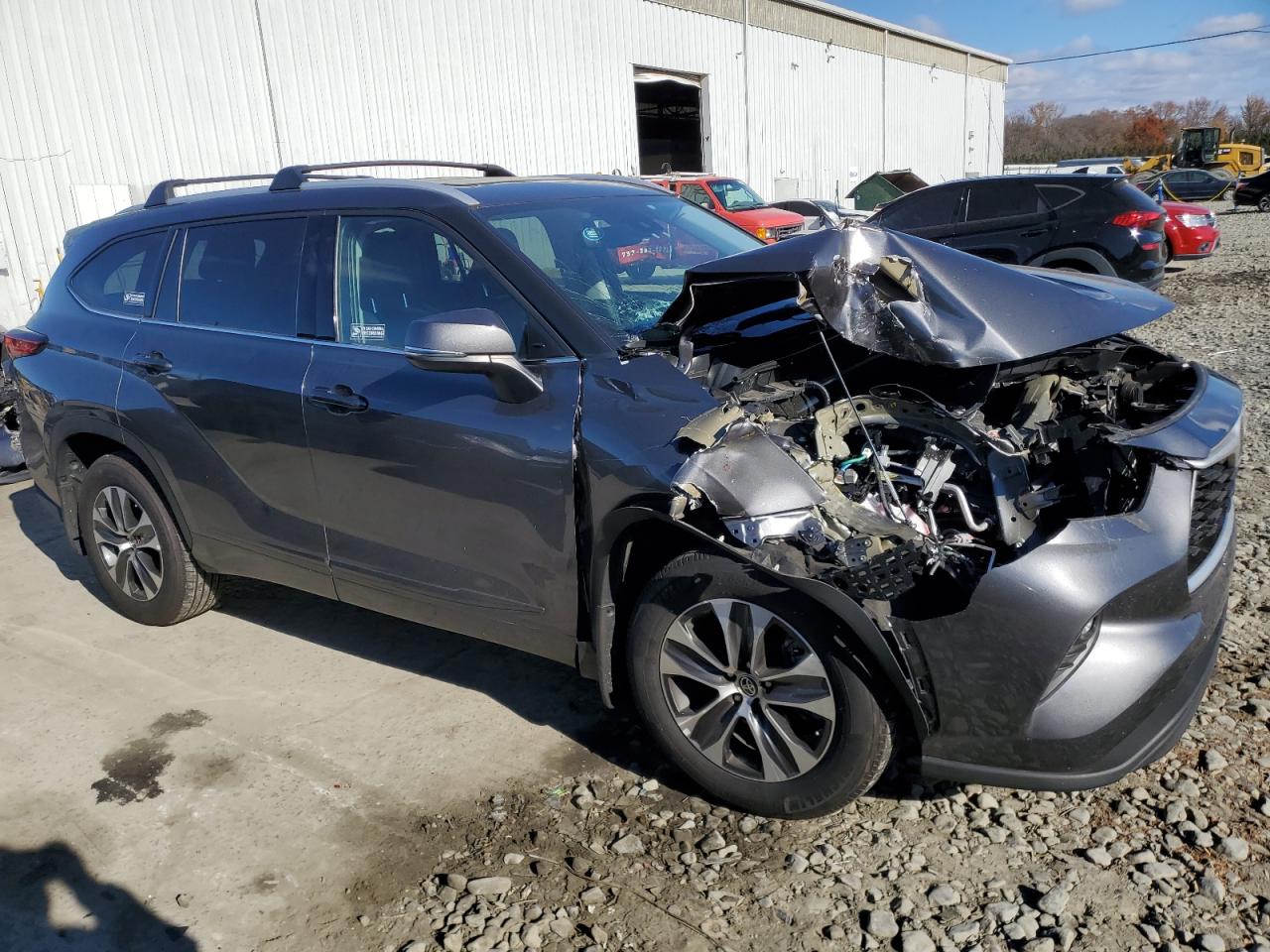 2022 TOYOTA HIGHLANDER XLE VIN:5TDGZRBH9NS245914