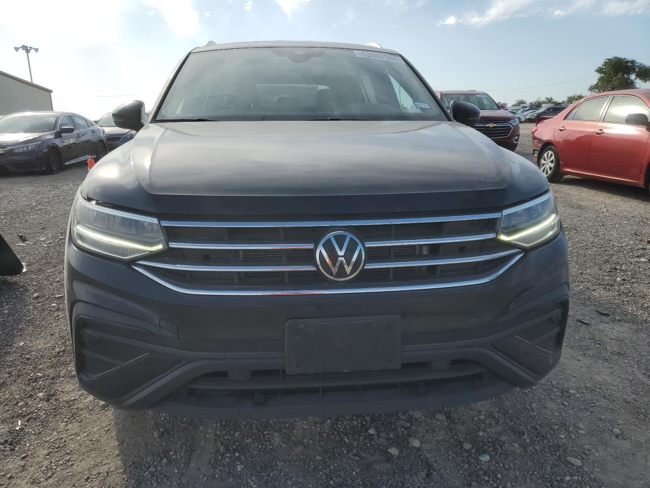 2022 VOLKSWAGEN TIGUAN SE VIN:3VV3B7AX2NM107942