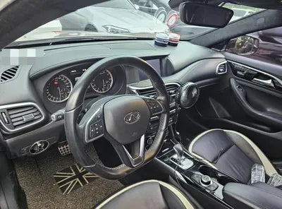 2017 Infiniti Q30 VIN: