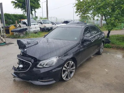 2015 Mercedes-Benz E 300 VIN: