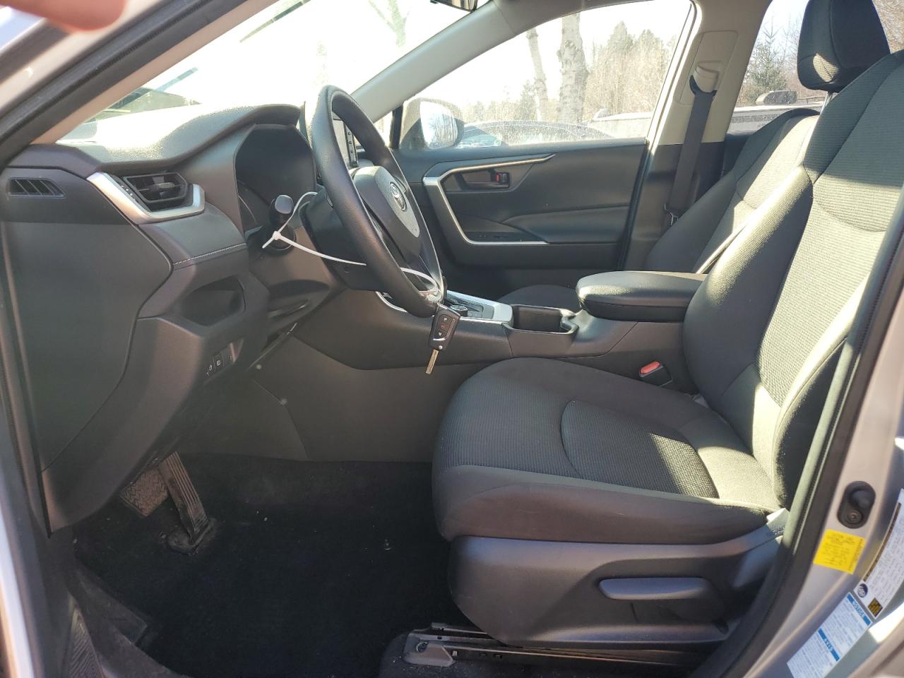 2022 TOYOTA RAV4 LE VIN:JTMMWRFV0ND156188