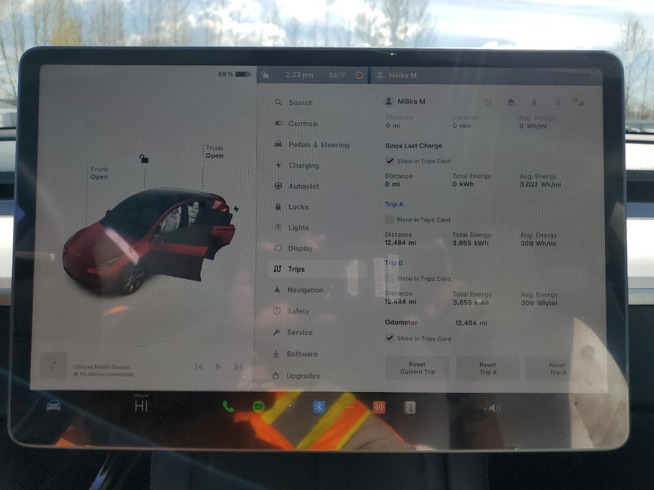 2023 TESLA MODEL Y  VIN:7SAYGAEE5PF857311