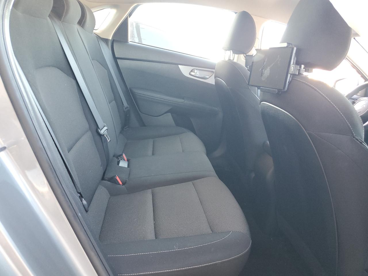 2024 KIA FORTE LX VIN:3KPF24AD1RE723342
