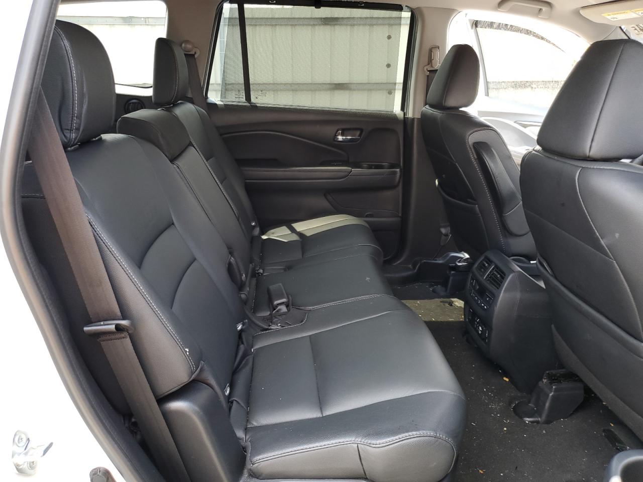 2022 HONDA PILOT TOURING VIN:5FNYF6H94NB001099