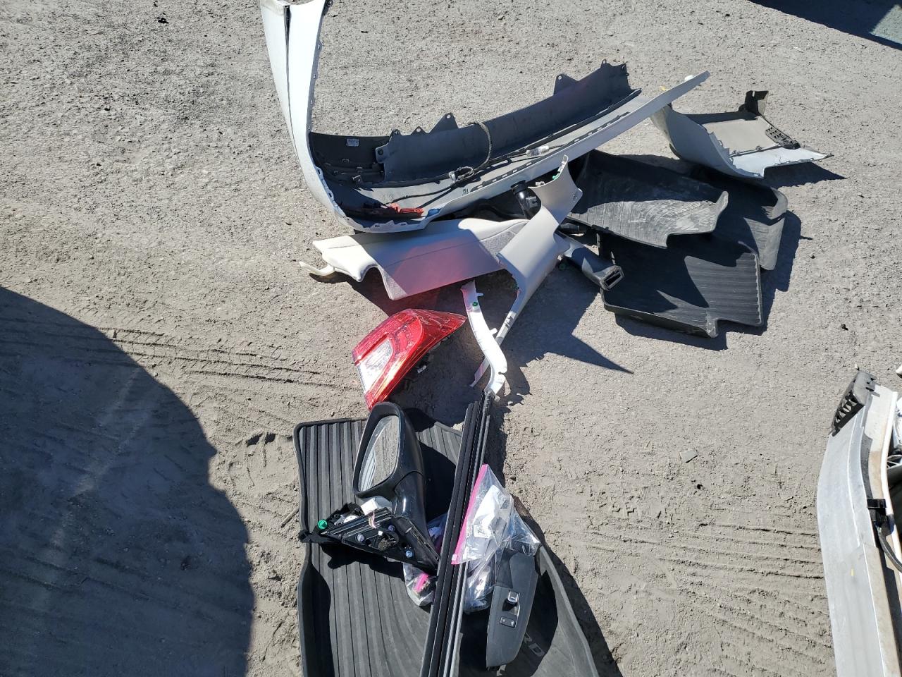 2022 HONDA ACCORD HYBRID EXL VIN:1HGCV3F58NA028652