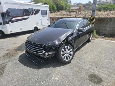 2018 Mercedes-Benz E 220 WDDZF0FB3JA375879 VIN:WDDZF0FB3JA375879