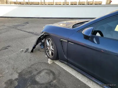 2015 Porsche Panamera VIN: