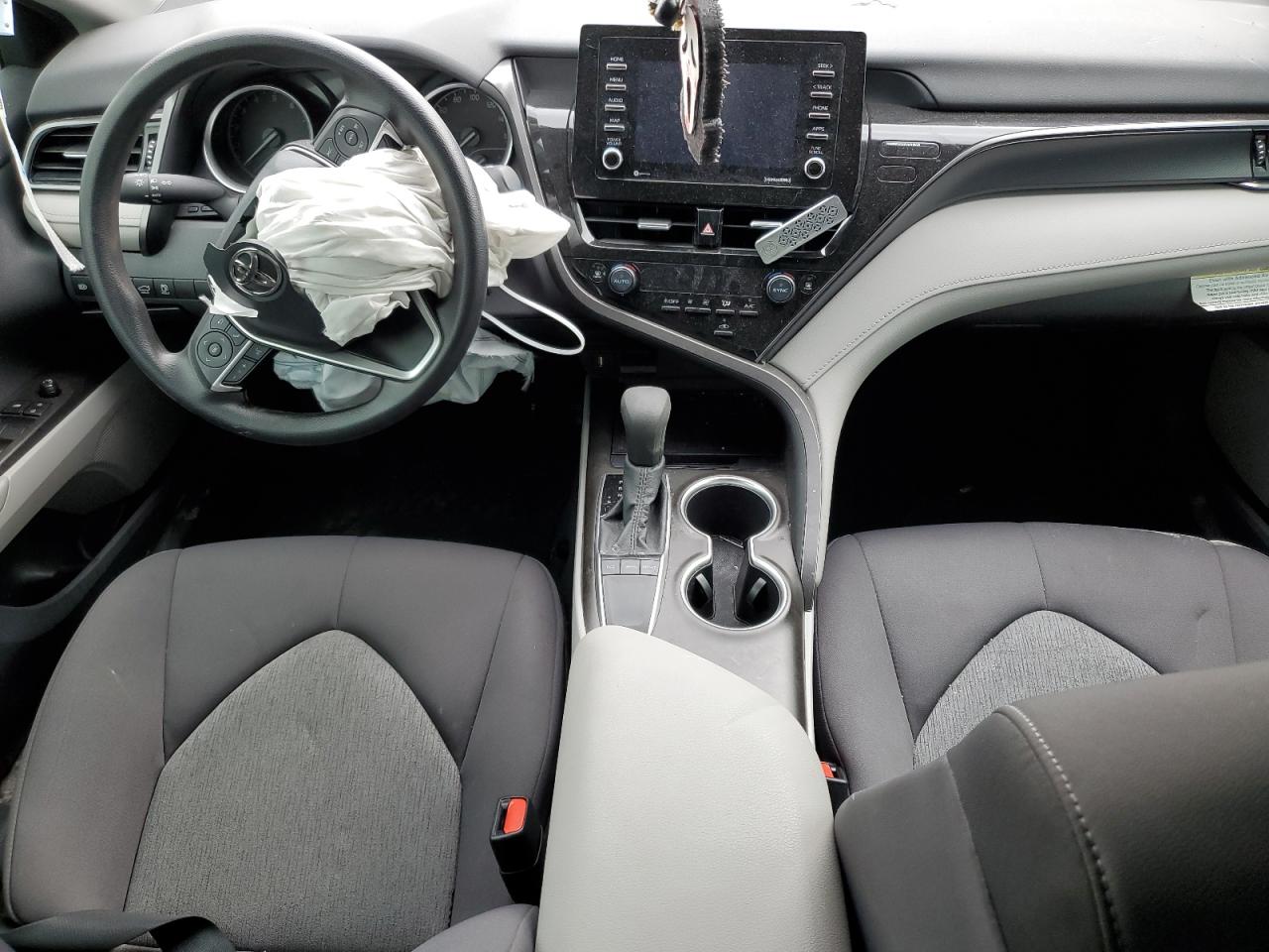 2022 TOYOTA CAMRY LE VIN:4T1C11AK4NU685230