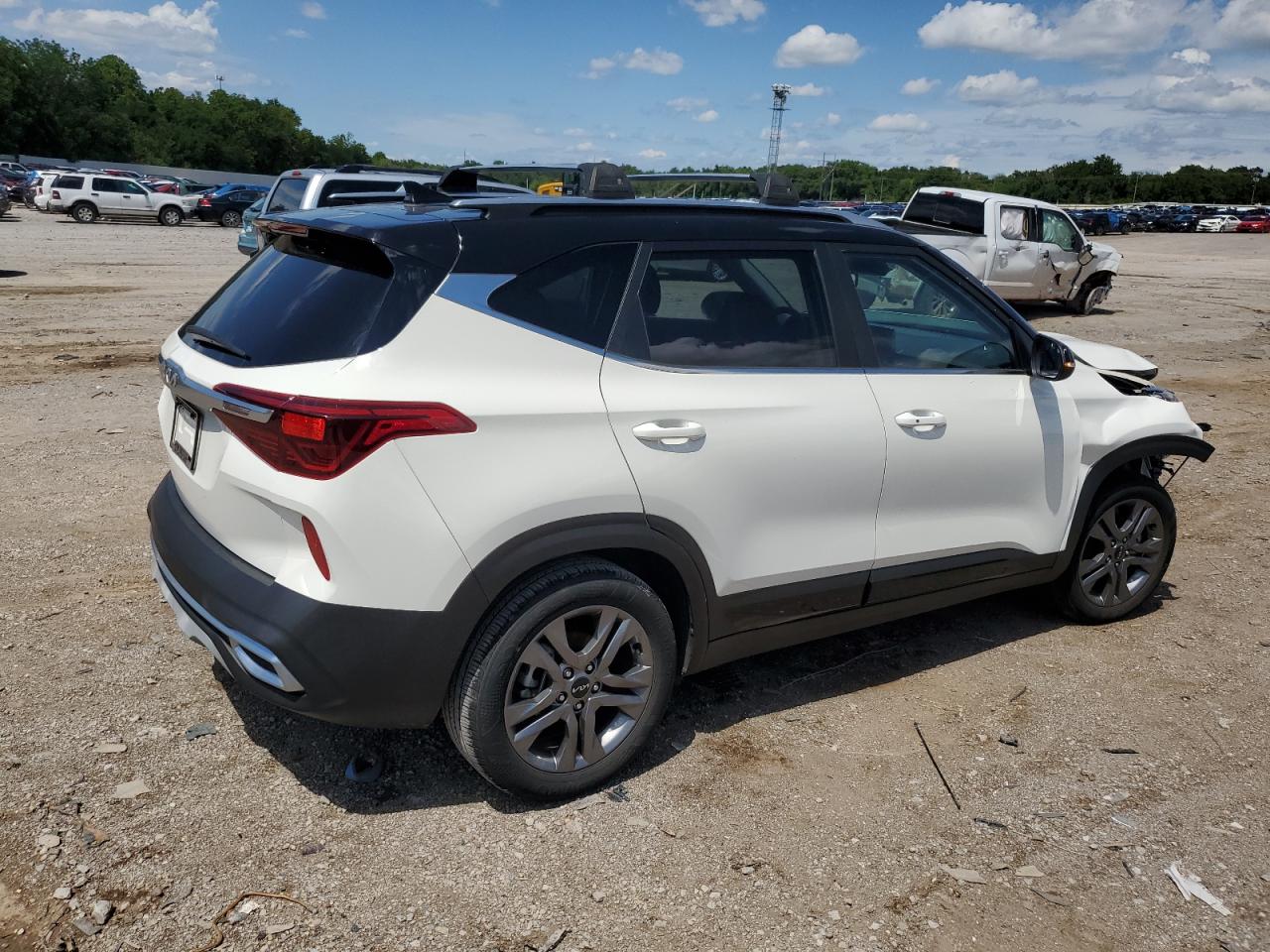 2022 KIA SELTOS S VIN:KNDEU2AA4N7345897