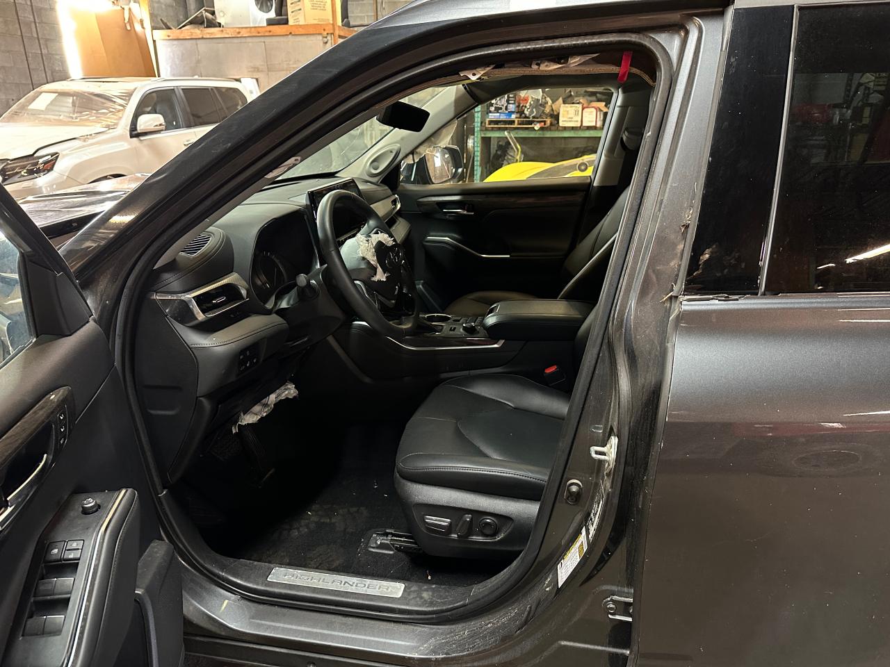 2022 TOYOTA HIGHLANDER PLATINUM VIN:5TDFZRBH5NS166526