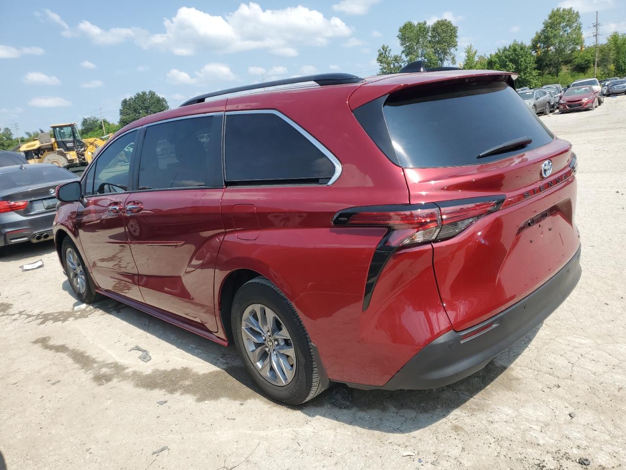 2022 TOYOTA SIENNA XLE VIN:5TDJRKECXNS090464