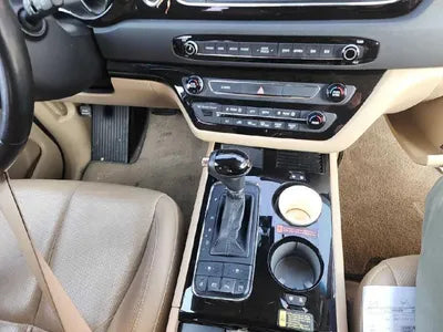 2015 Kia Carnival VIN: