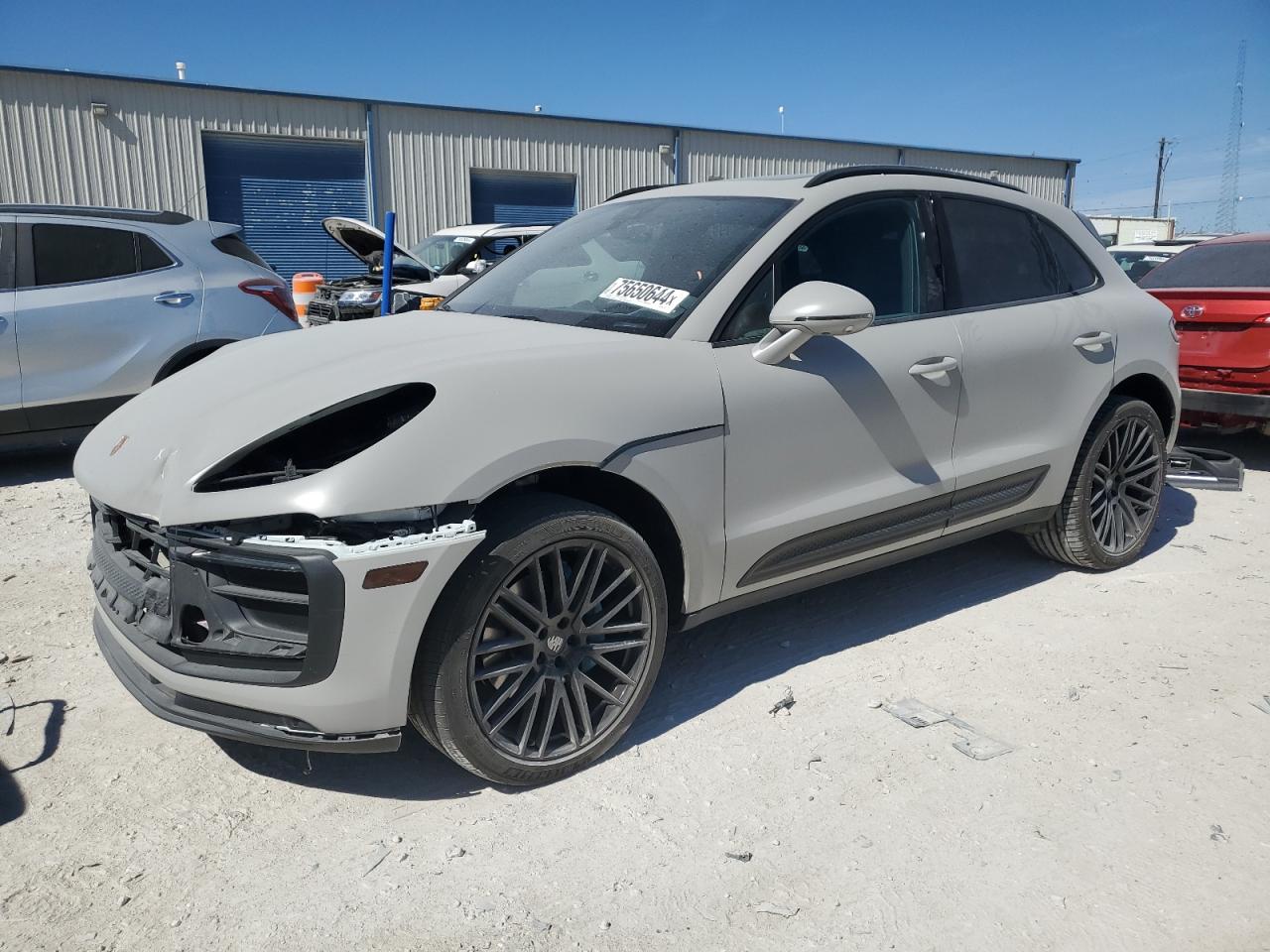 2022 PORSCHE MACAN  VIN:WP1AA2A58NLB07759
