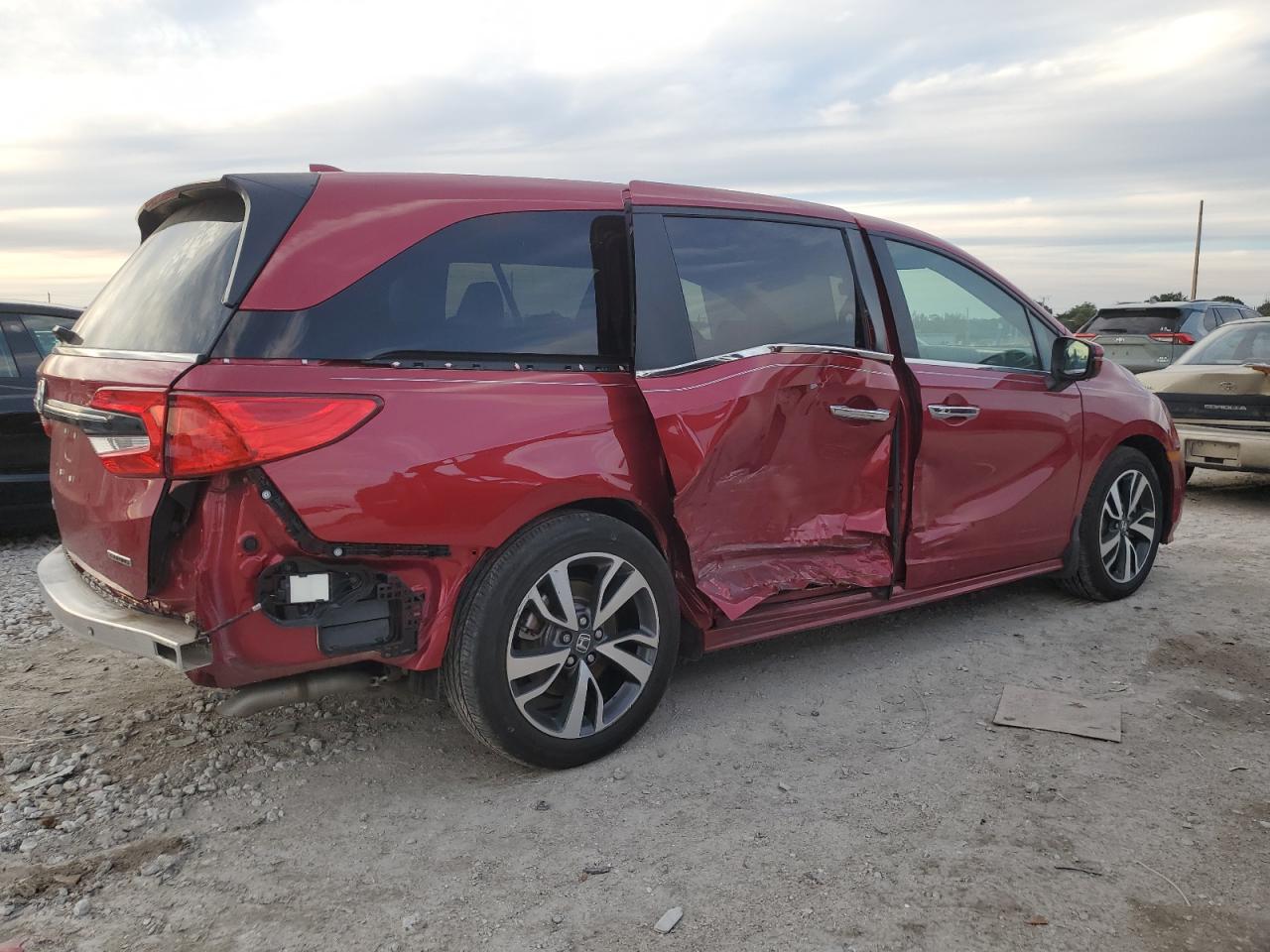 2024 HONDA ODYSSEY TOURING VIN:5FNRL6H81RB029775