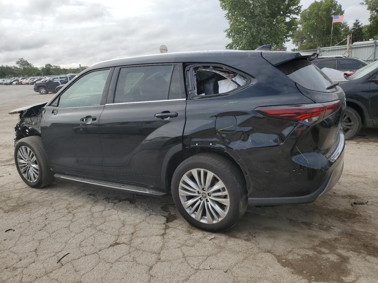 2024 TOYOTA HIGHLANDER LE VIN:5TDKDRBH4RS562305