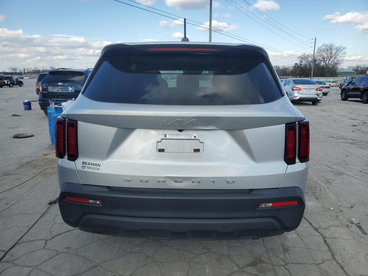 2022 KIA SORENTO LX VIN:5XYRG4LC4NG113323