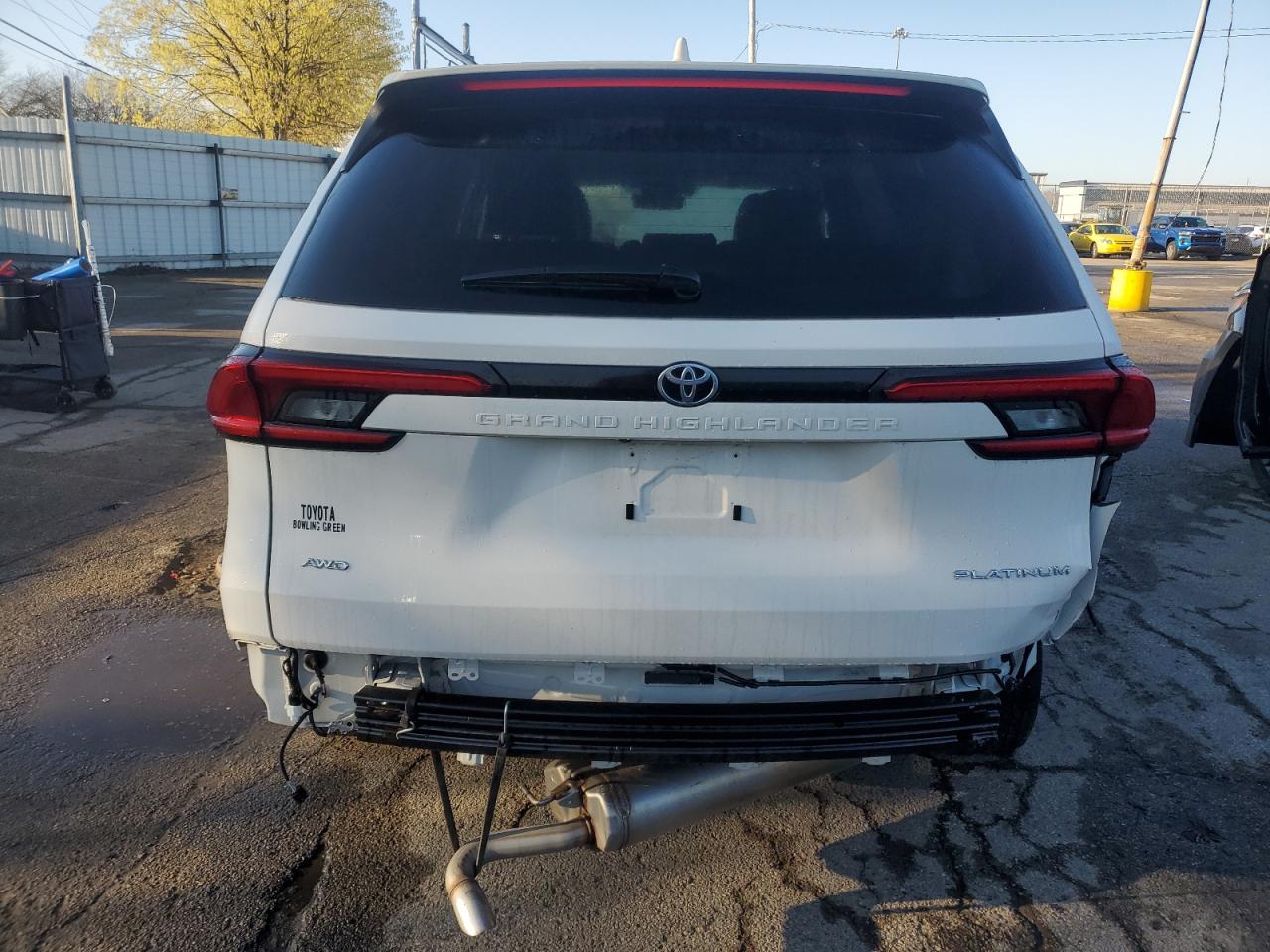 2024 TOYOTA GRAND HIGHLANDER XLE VIN:5TDAAAB53RS057738