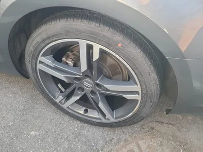 2019 Audi A4 WAUZZZF43KA123796 VIN:WAUZZZF43KA123796