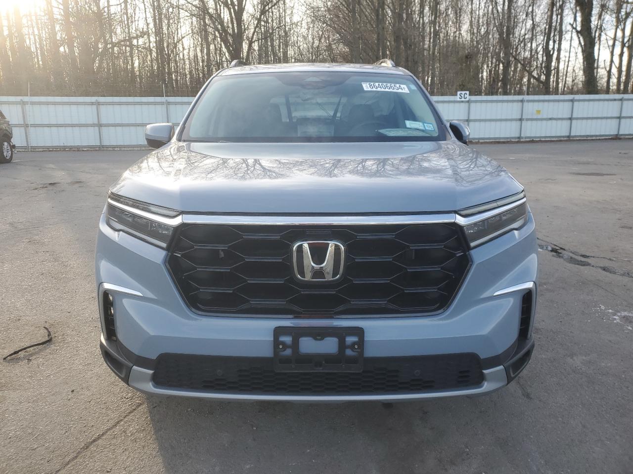 2024 HONDA PILOT TOURING VIN:5FNYG1H70RB037781