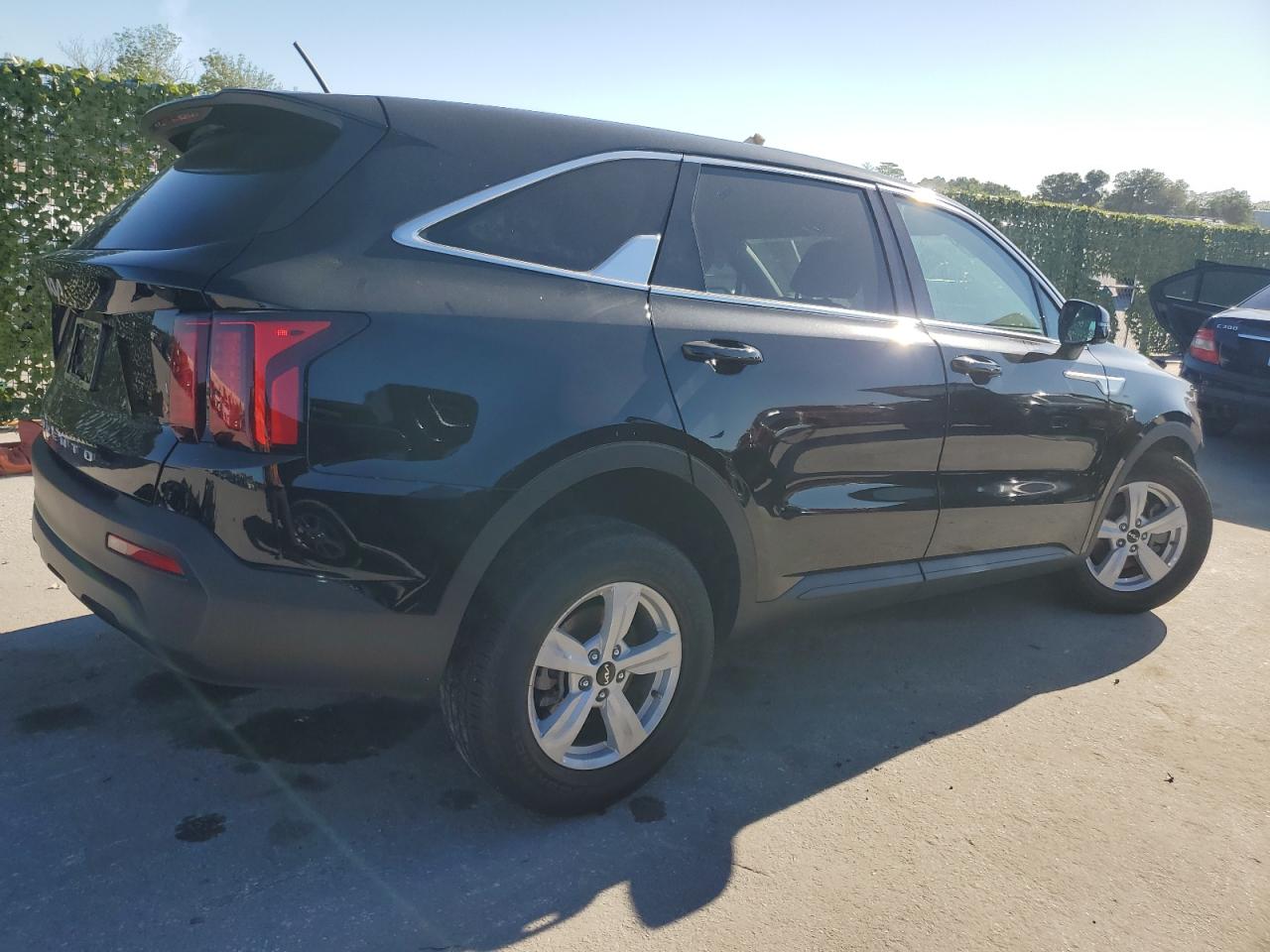 2022 KIA SORENTO LX VIN:5XYRG4LC9NG134250