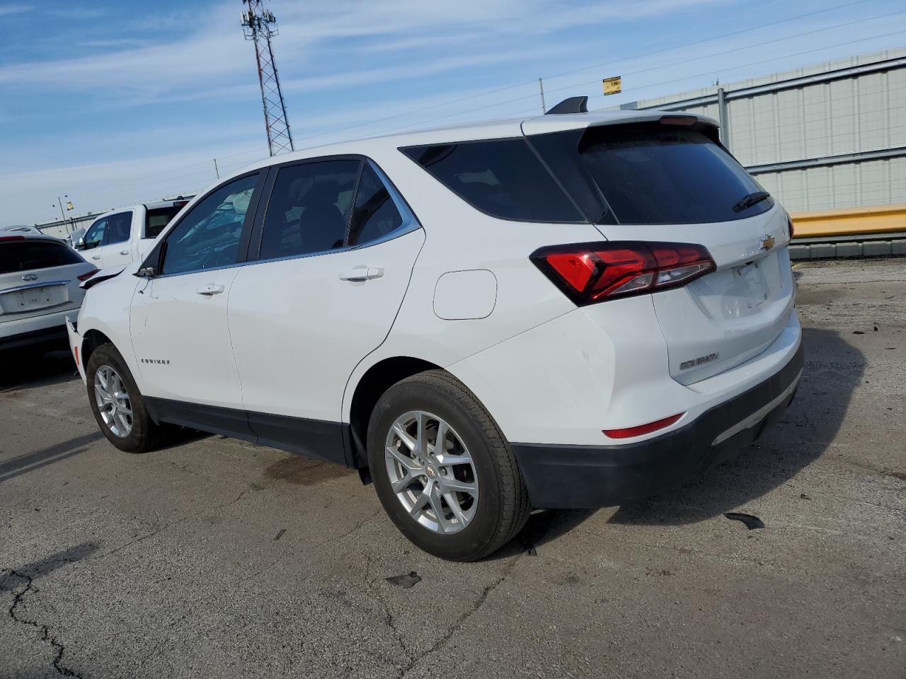 2022 CHEVROLET EQUINOX LT VIN:3GNAXUEV7NL189727