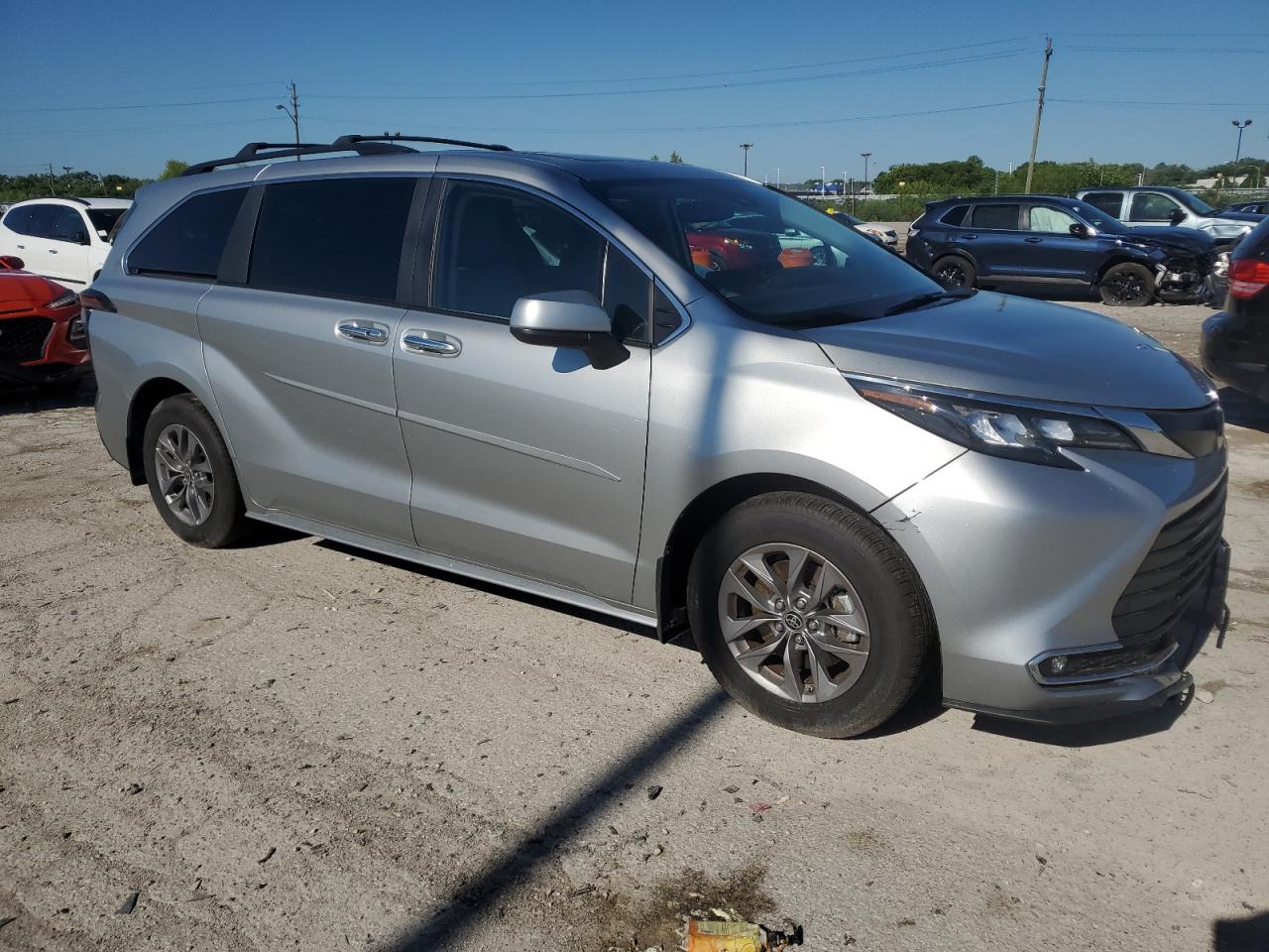 2024 TOYOTA SIENNA XLE VIN:5TDYSKFC1RS122743