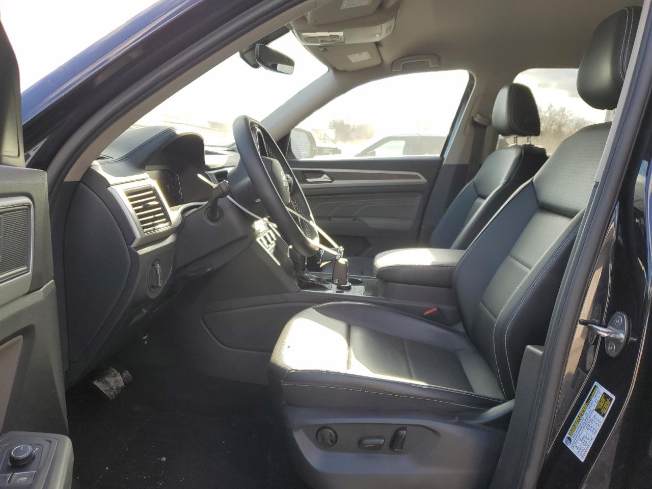 2023 VOLKSWAGEN ATLAS SE VIN:1V2HR2CA7PC501368